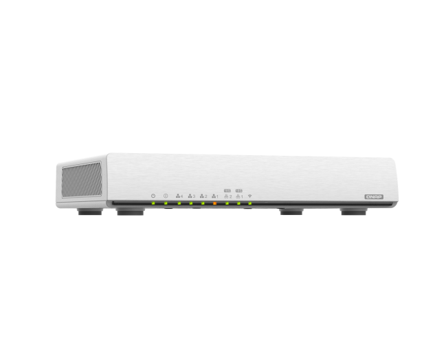 QNAP QHora-301W (3600Mb/s a/b/g/n/ac/ax 2x10GbE, 4xLAN) - 608604 - zdjęcie 4